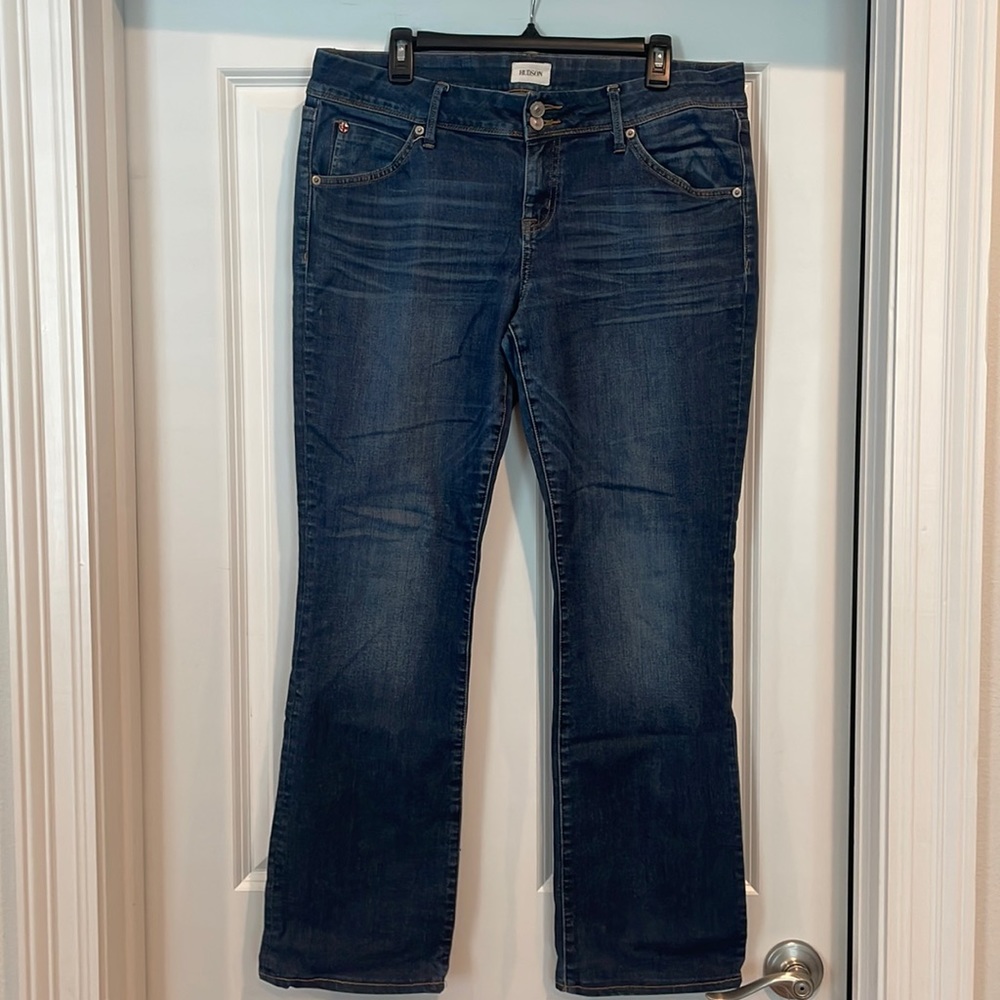 Hudson Beth Mid Rise Baby Bootcut Jean in Size 32
